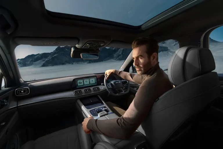 J8_Black_Copilot_View_Man_e0314903d5-1